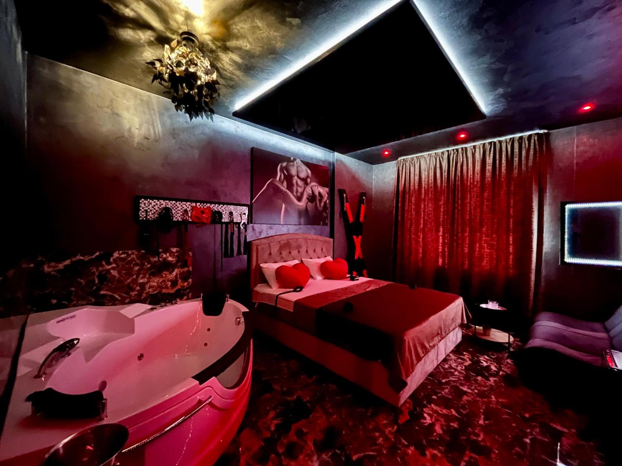 Love Room Bukarest Exterior foto