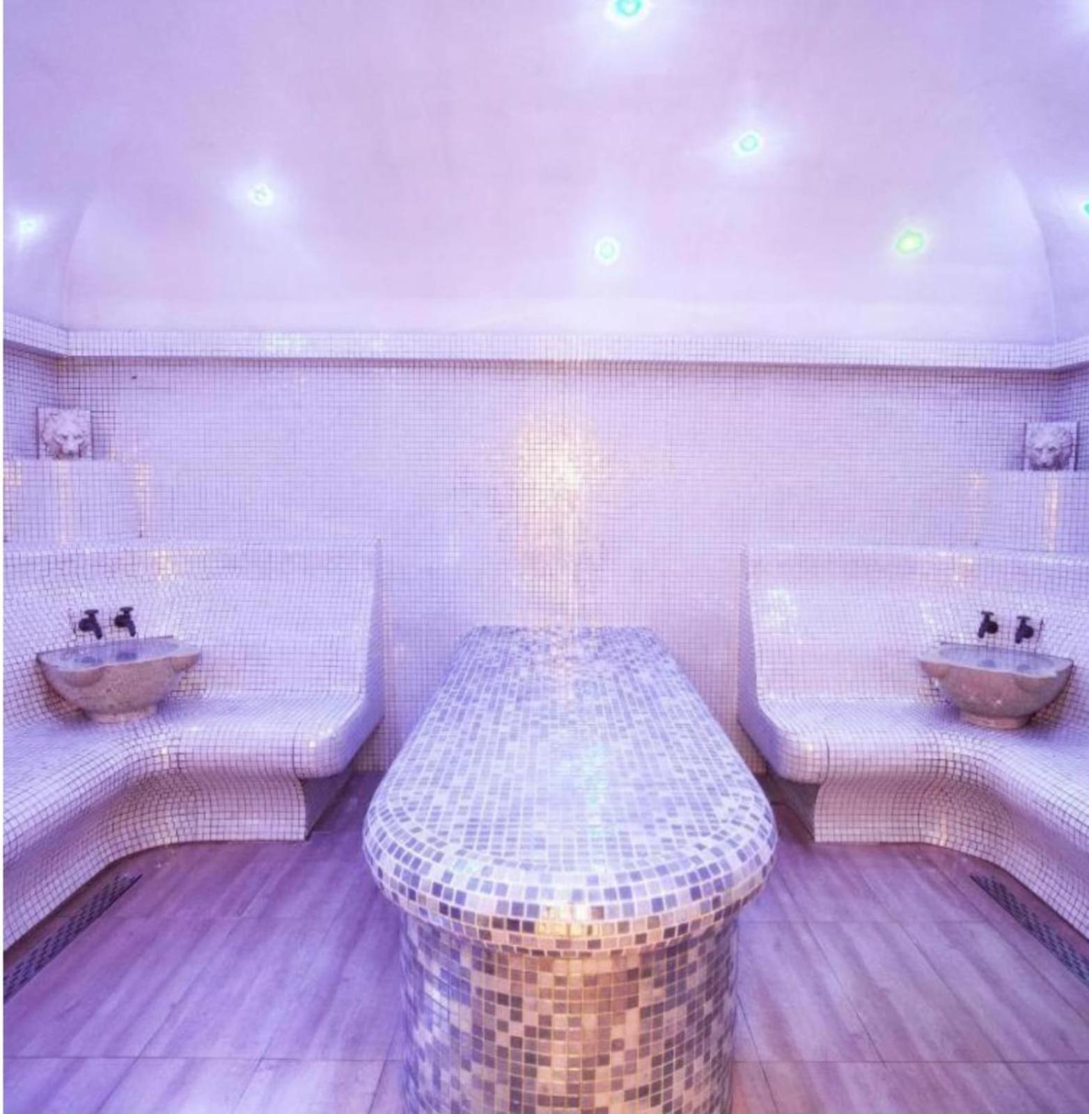 Love Room Bukarest Exterior foto